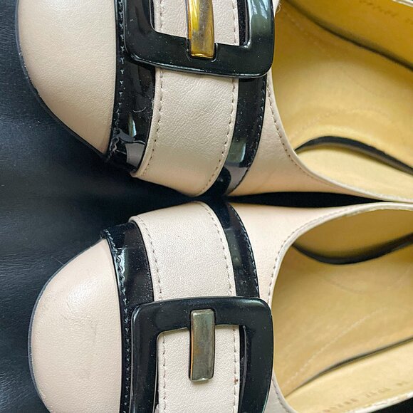 Stylish Leather and Patent Ladies shoes - Picture 3 of 6